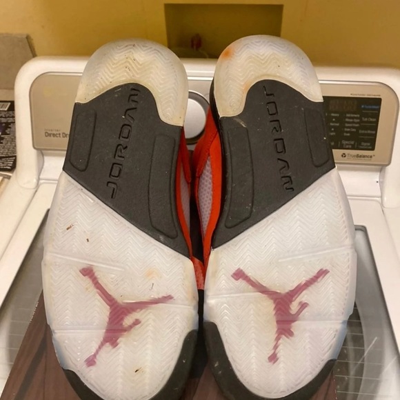 Jordan 5 Raging Bull - Picture 7 of 10